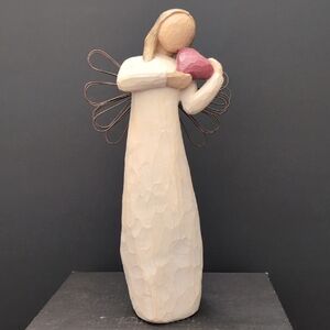2000 Willow Tree,Angel of The Heart Figurine.